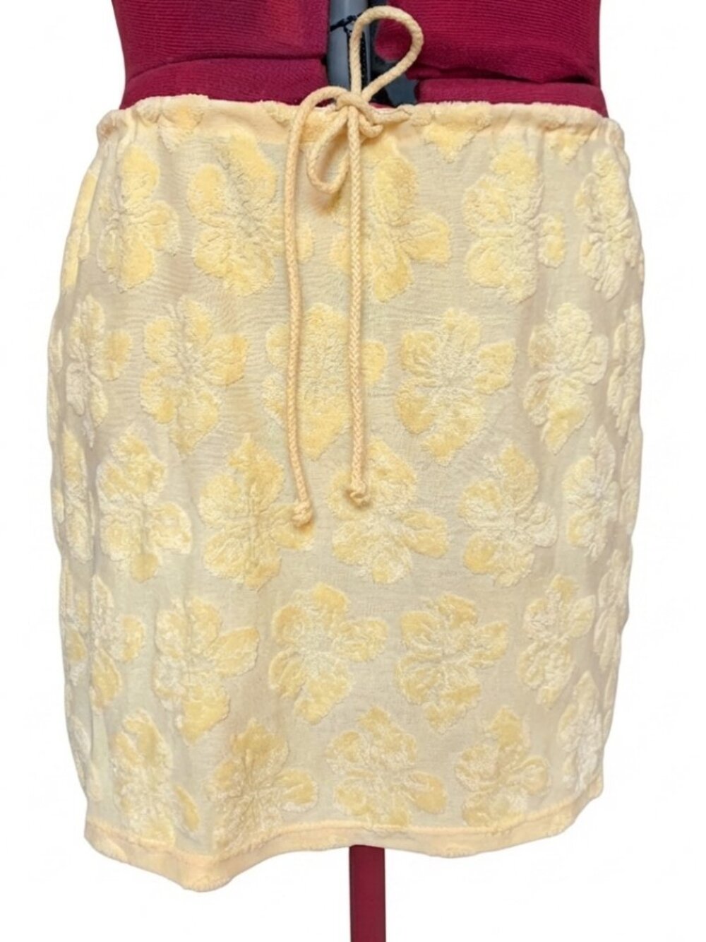 CLAUDEL -  Pastel Yellow Floral Terry Cloth Beach Skirt – Size Large
